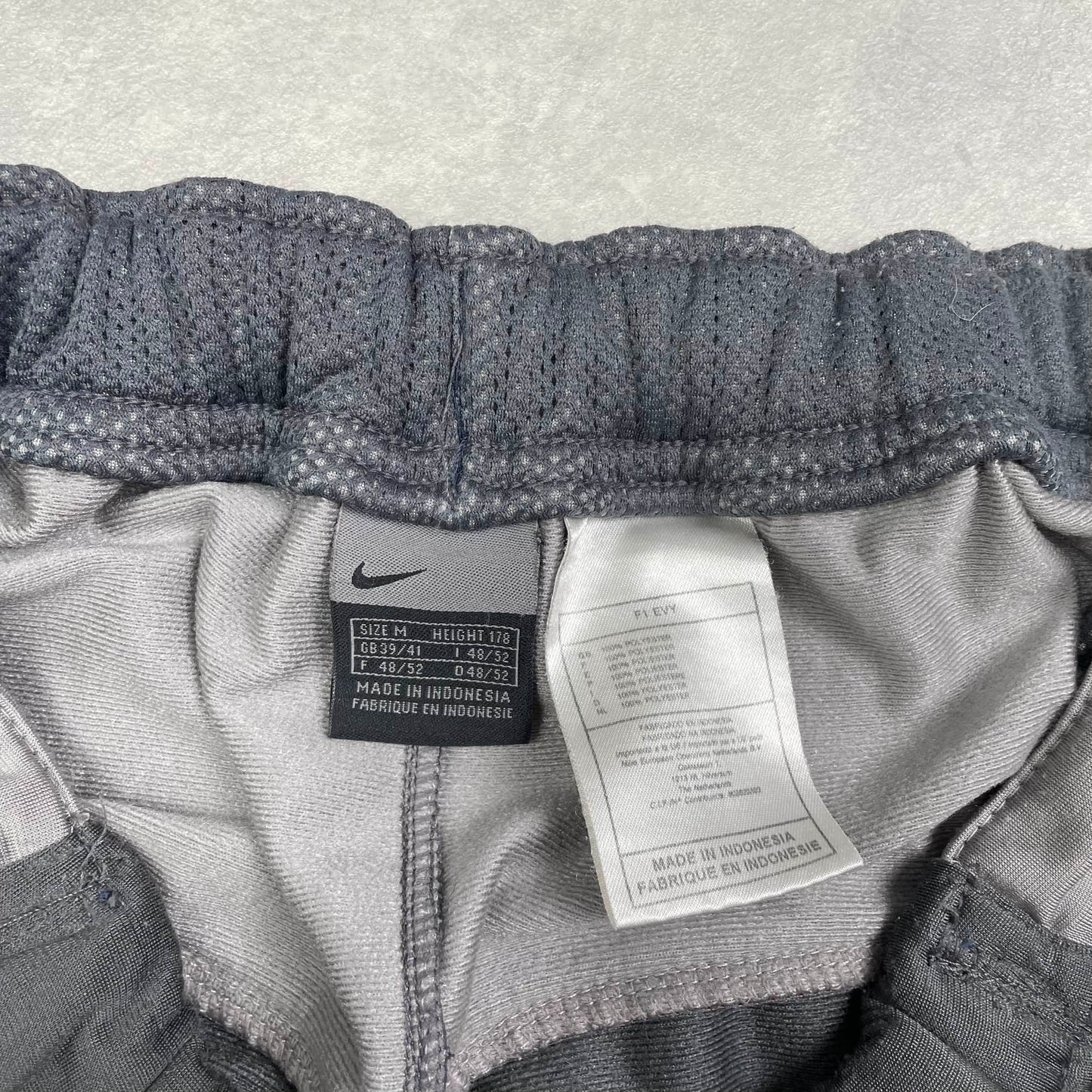 Vintage Nike Trackpants 00’s Grey
